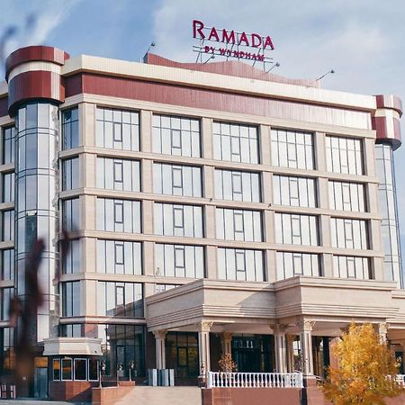Ramada By Wyndham Shymkent Hotel Екстериор снимка