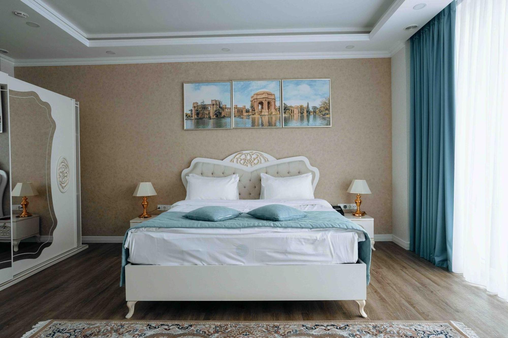Ramada By Wyndham Shymkent Hotel Екстериор снимка