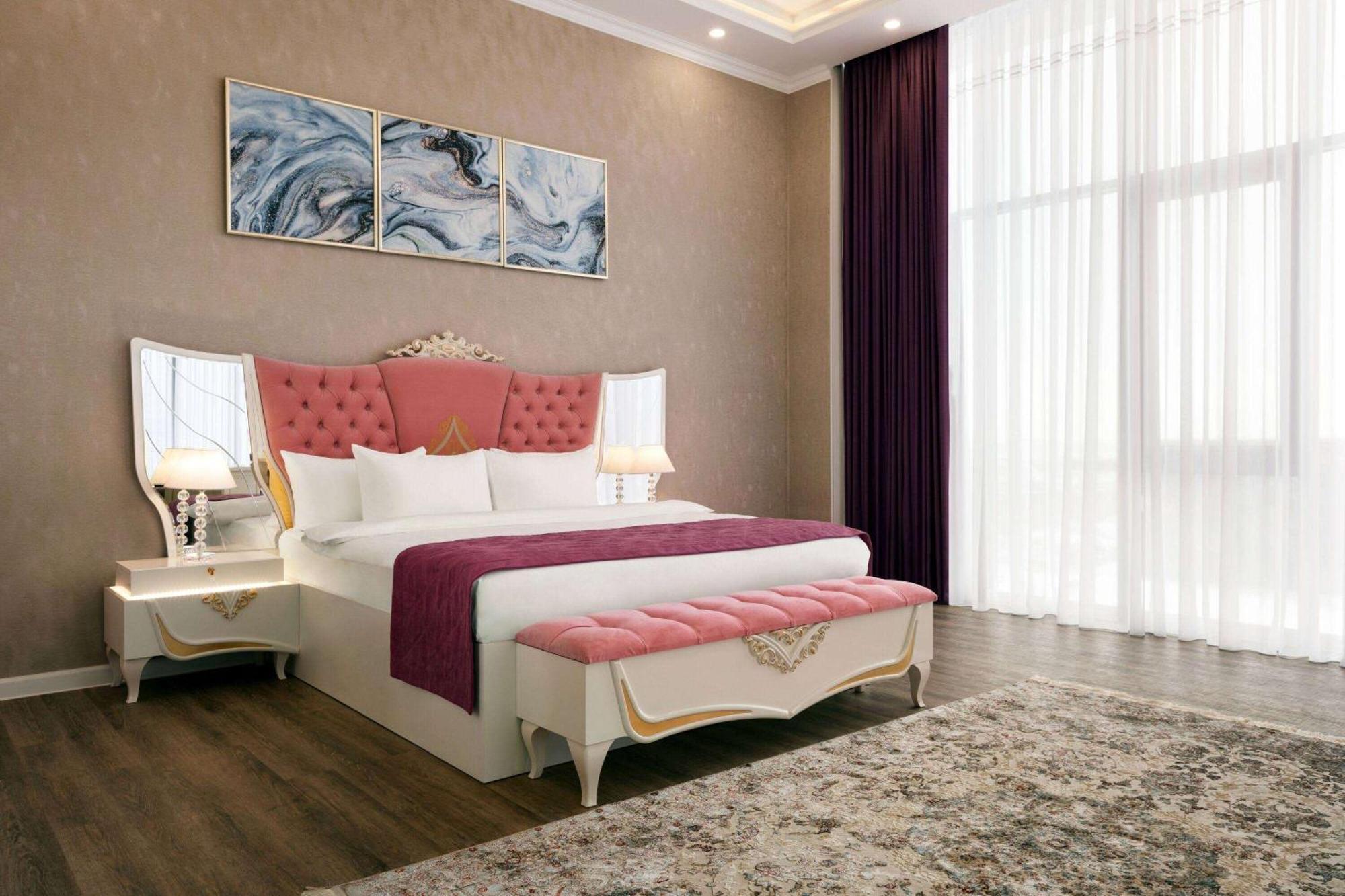 Ramada By Wyndham Shymkent Hotel Екстериор снимка